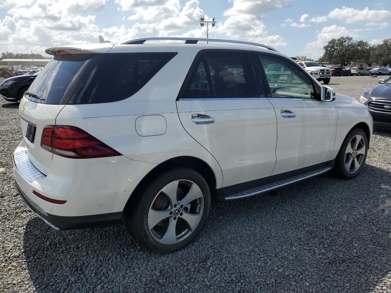 2018 Mercedes-Benz GLE - Image 3