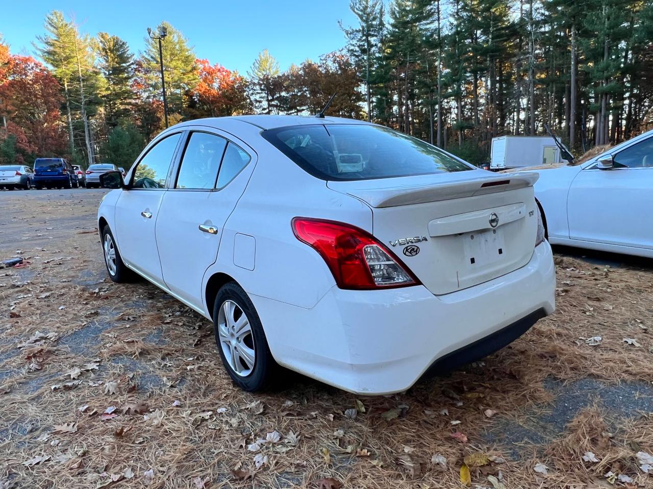 2019 Nissan Versa - Image 3