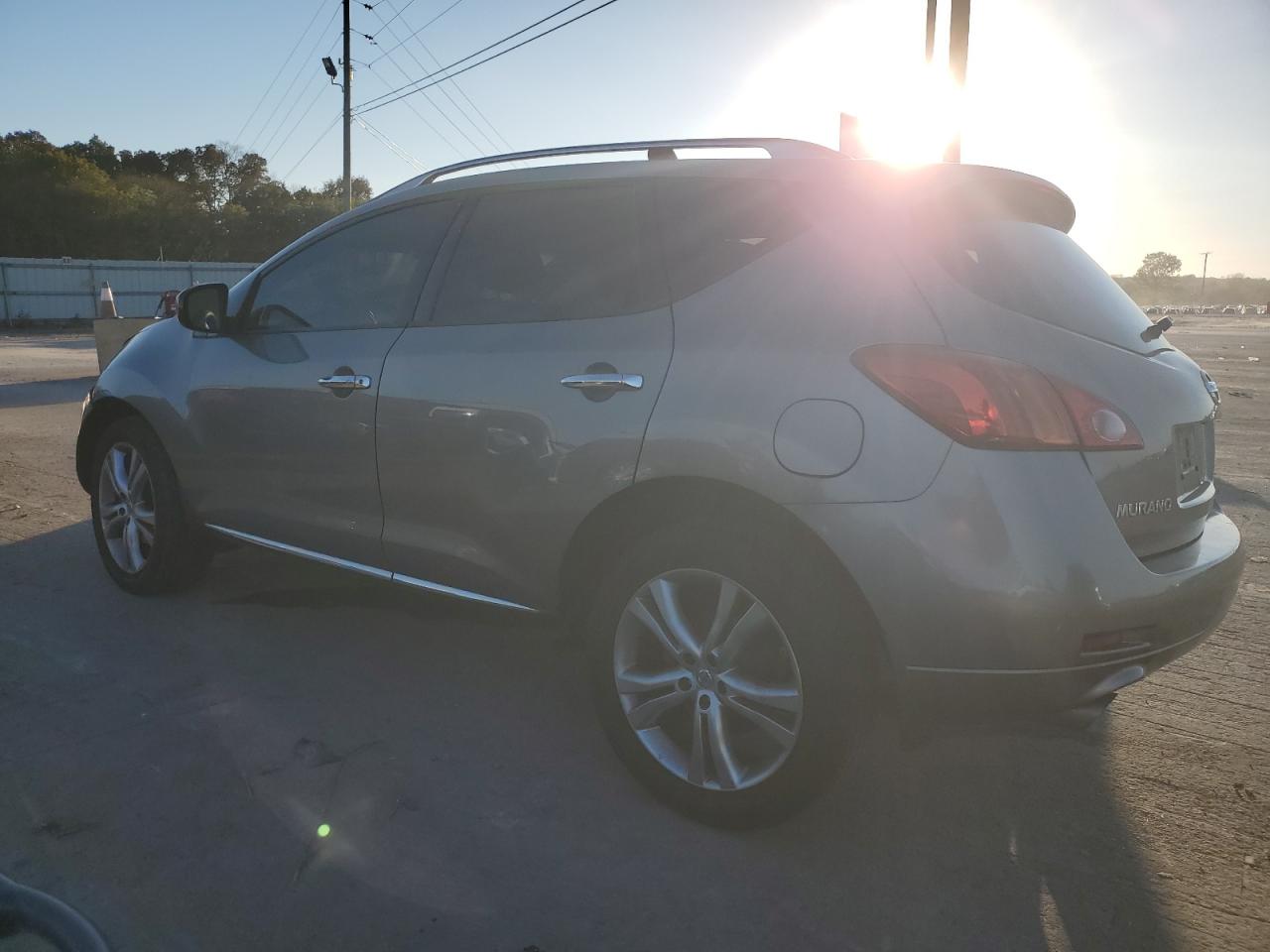 2010 Nissan Murano - Image 2