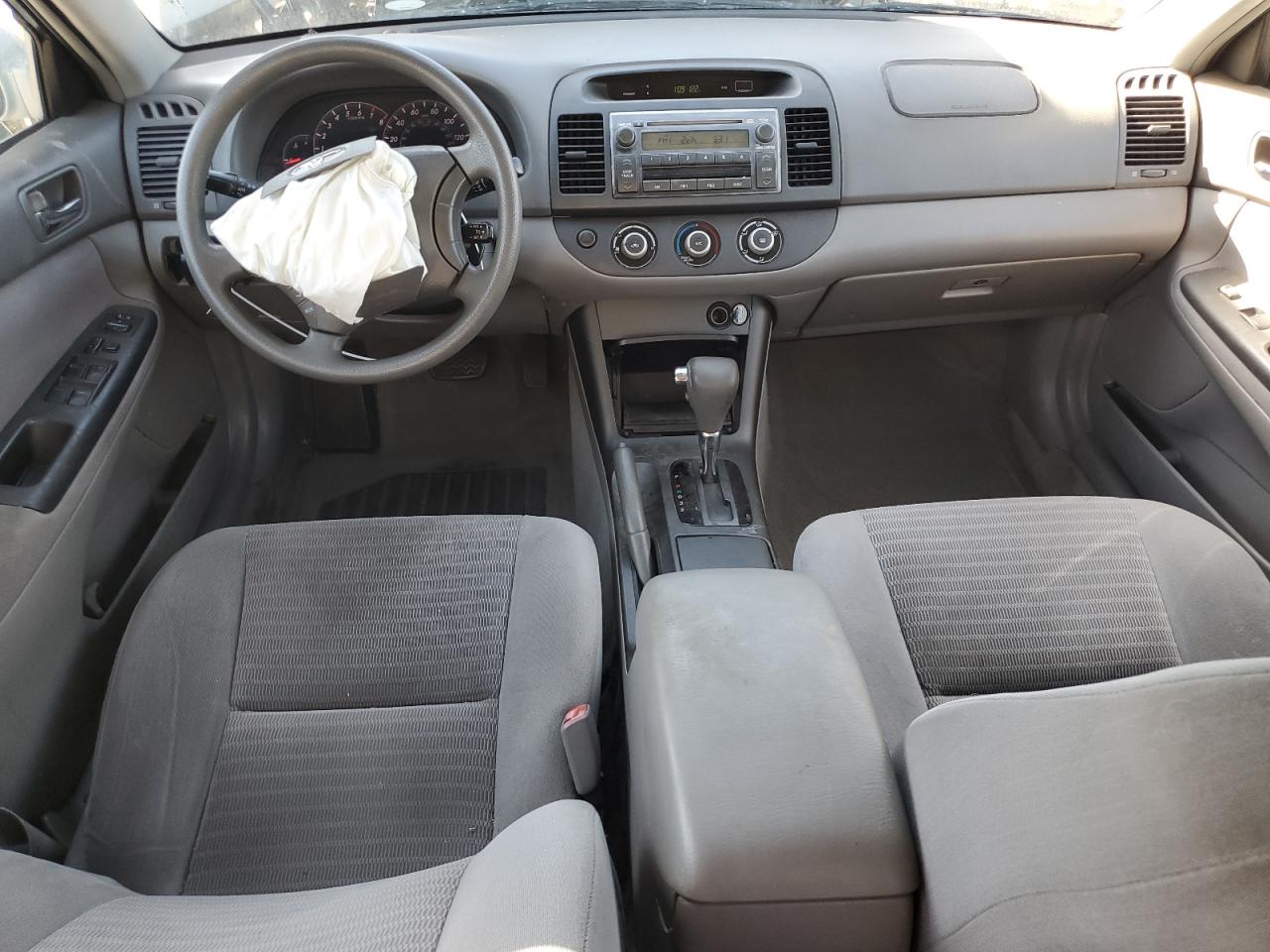 2005 Toyota Camry Le VIN: 4T1BE32K15U001664 Lot: 77665514