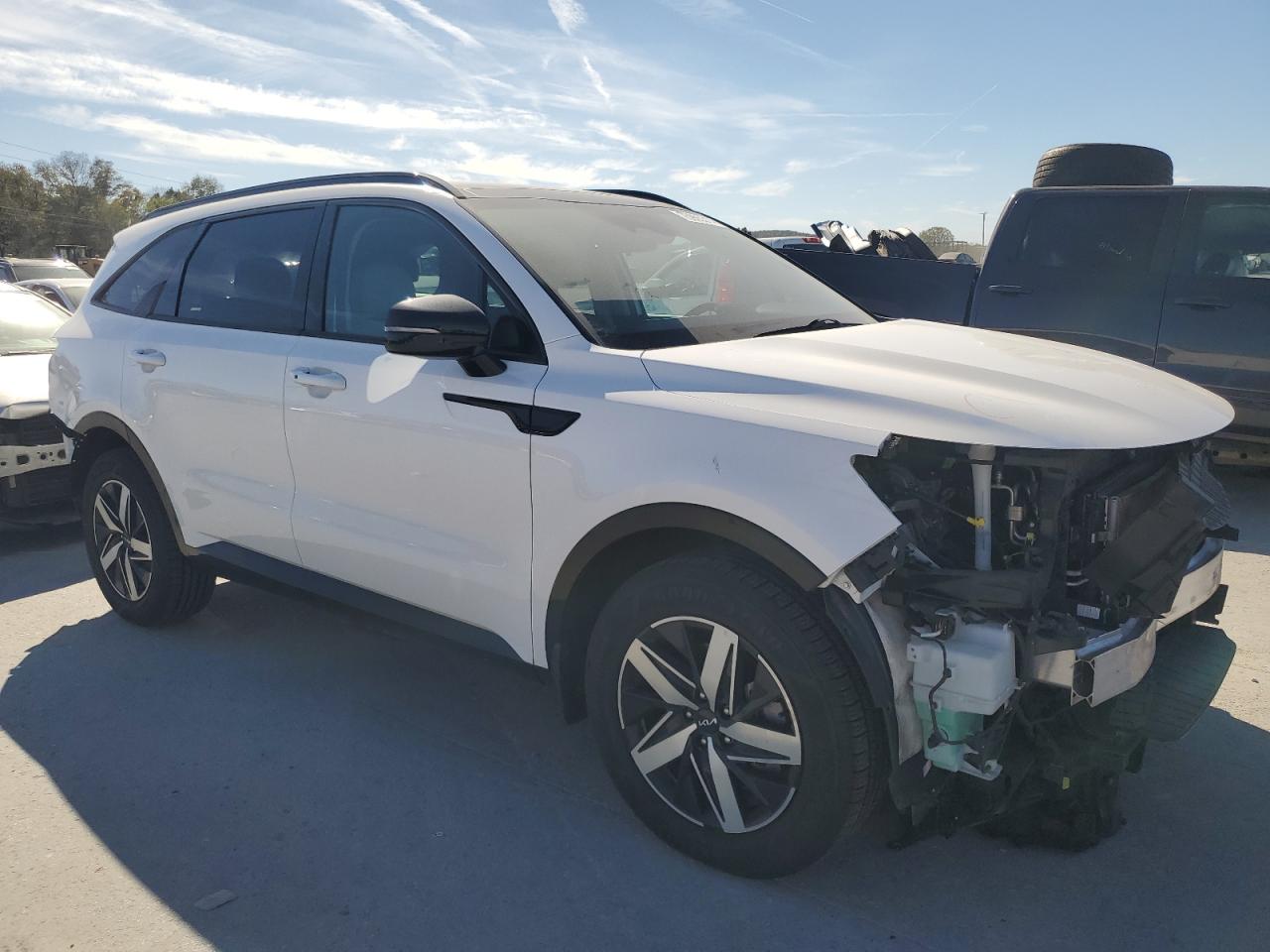 2022 Kia Sorento - Image 4