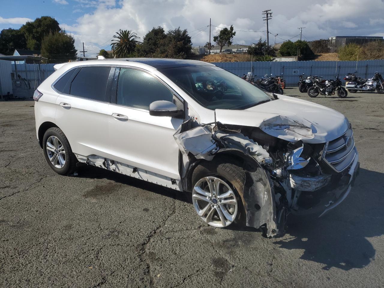 2017 Ford Edge - Image 4