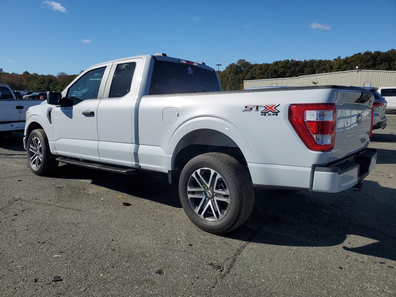 2022 Ford F-150 - Image 2