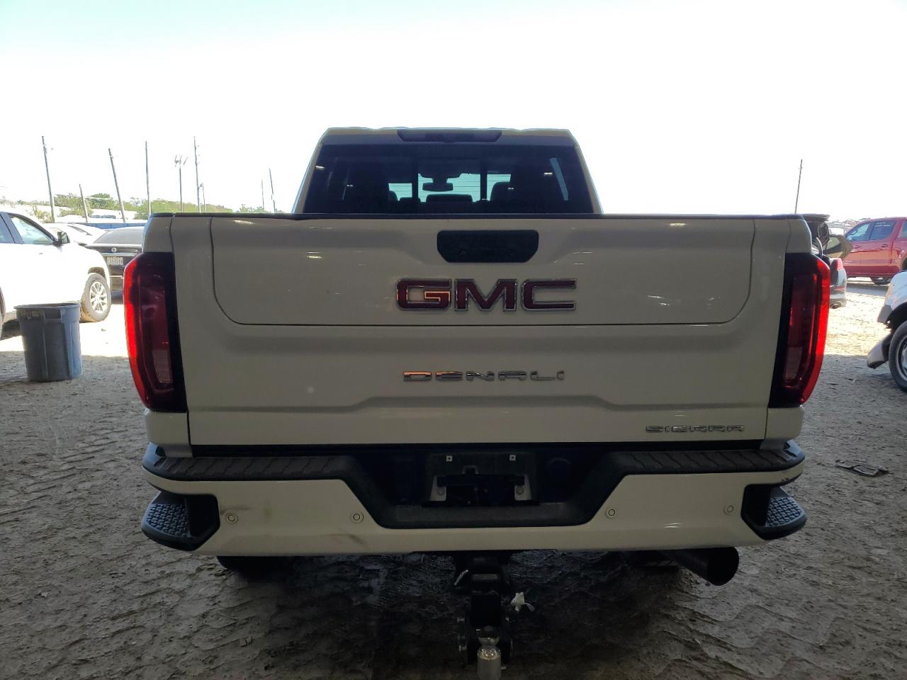 1GT49REY9NF104582 2022 GMC Sierra K2500 Denali