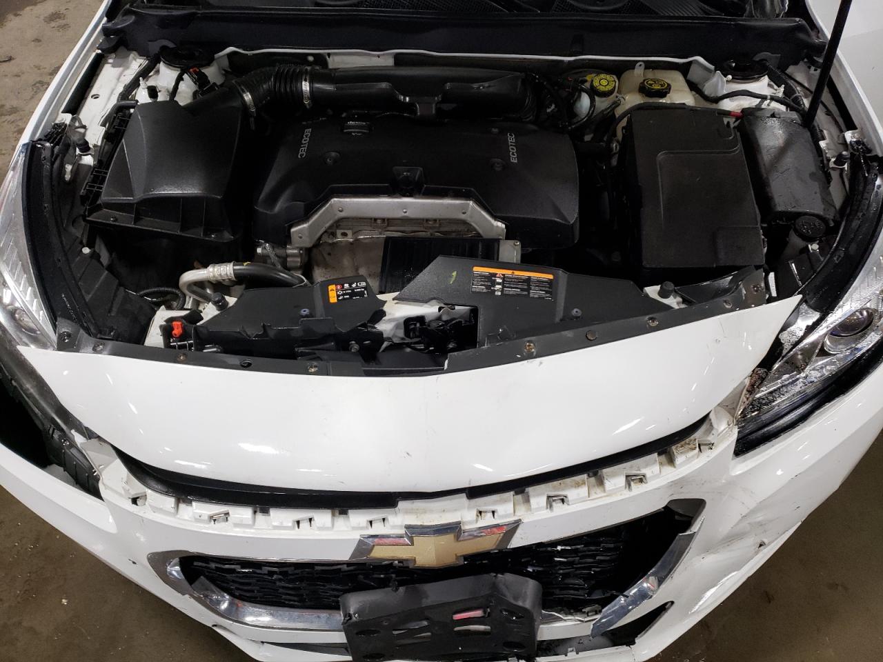 2016 Chevrolet Malibu - Image 12