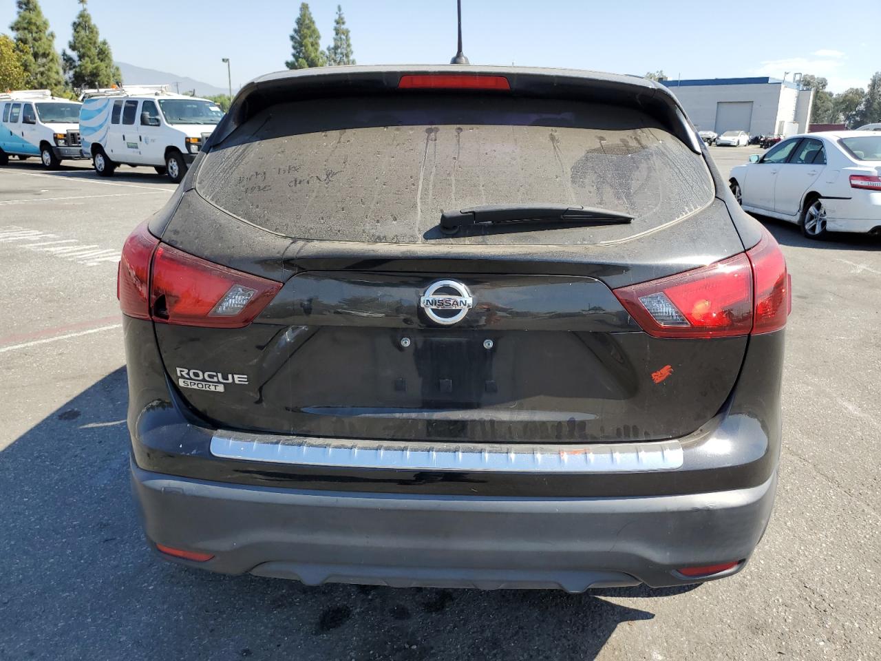 JN1BJ1CP2KW213202 2019 Nissan Rogue Sport S