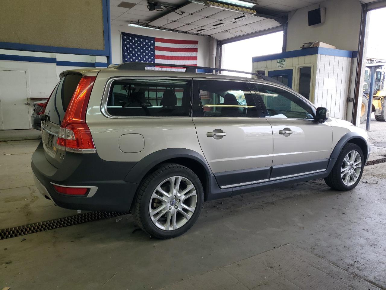 VIN YV4612NM5G1270907 2016 VOLVO XC70 no.3