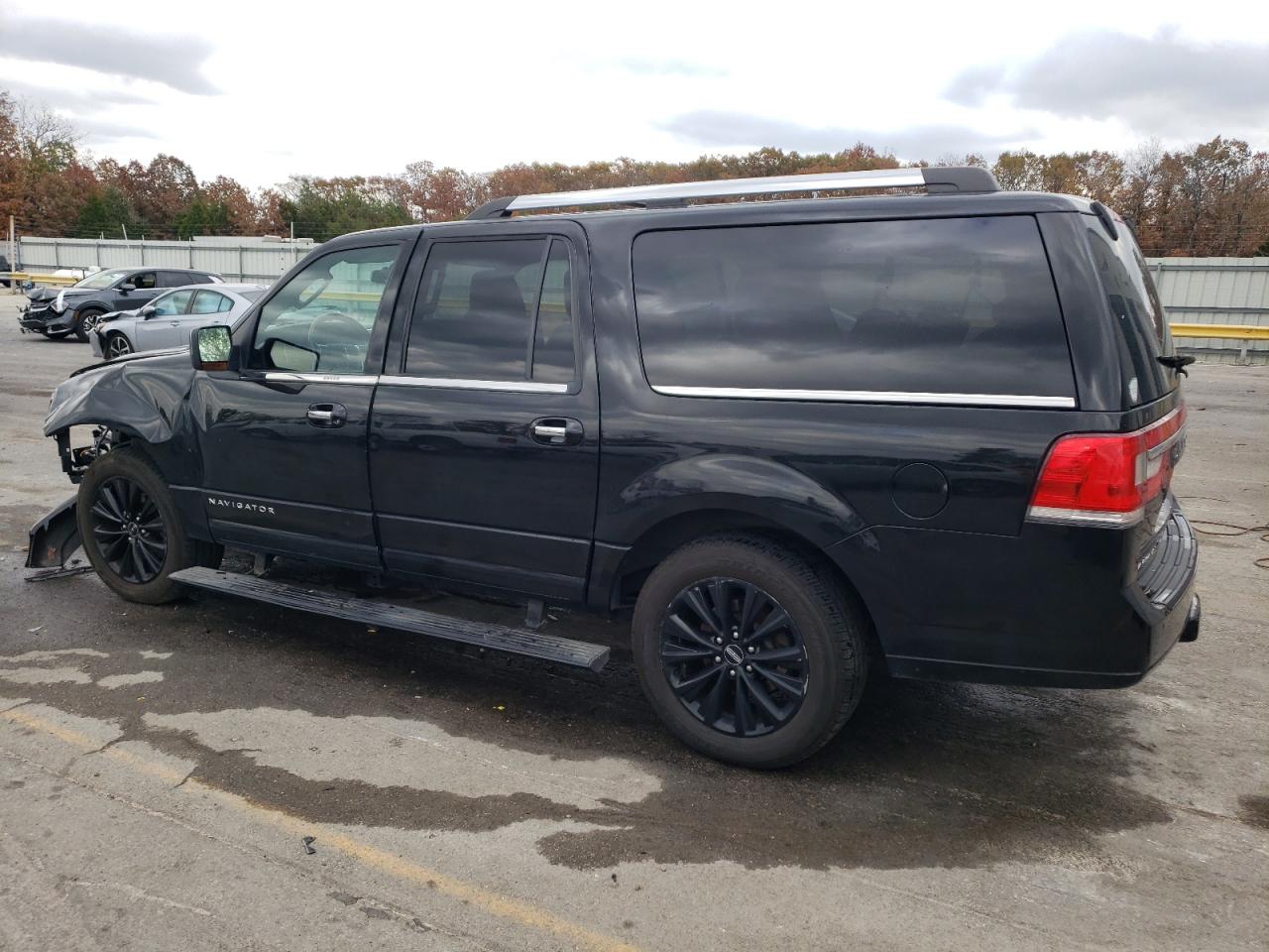 VIN 5LMJJ3JT3FEJ03929 2015 LINCOLN NAVIGATOR no.2