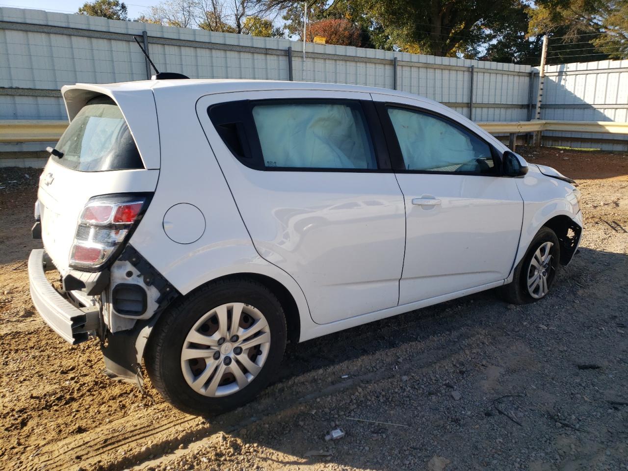 2017 Chevrolet Sonic - Image 3