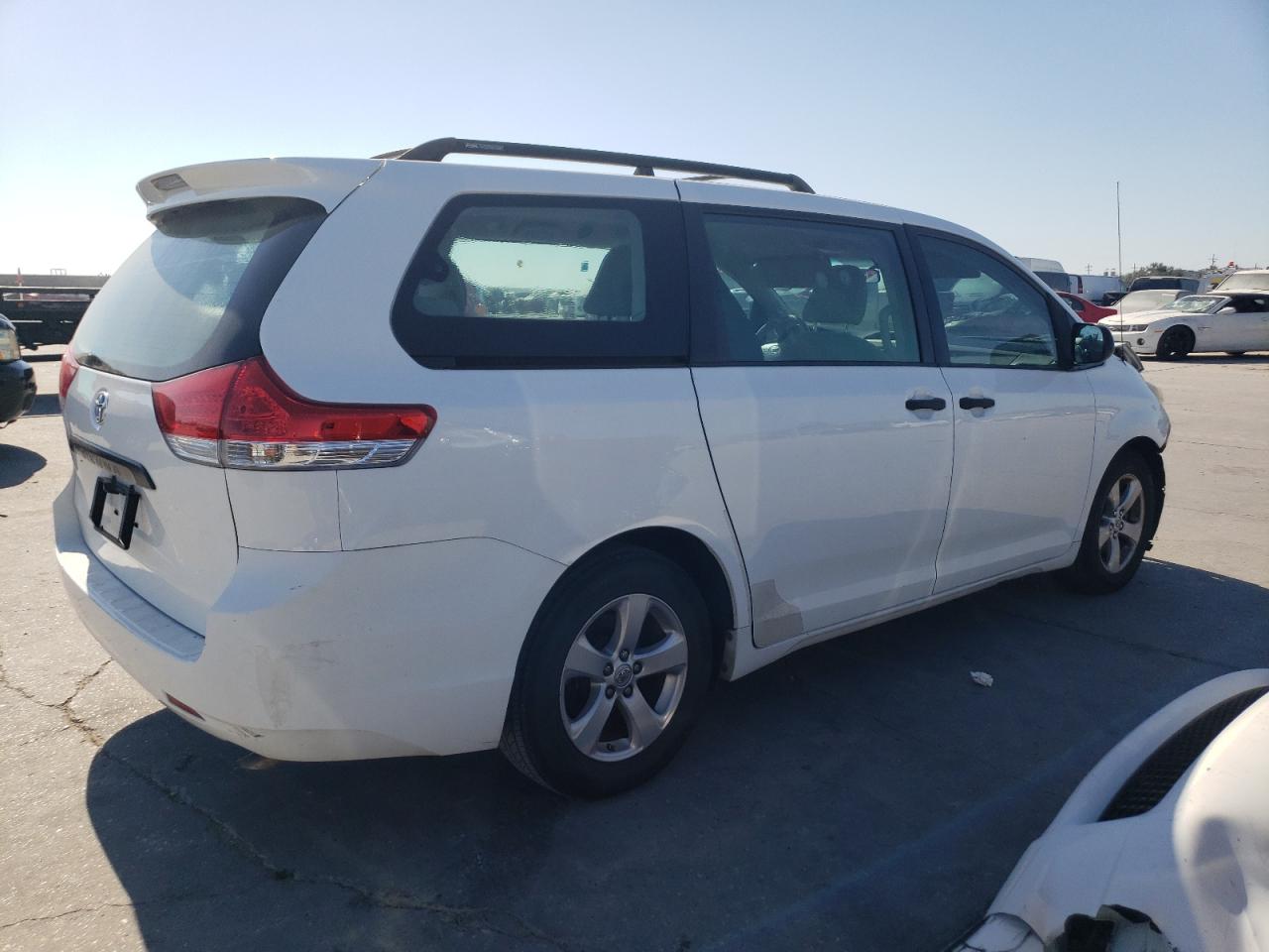 2014 Toyota Sienna VIN: 5TDZK3DC4ES454392 Lot: 77829814