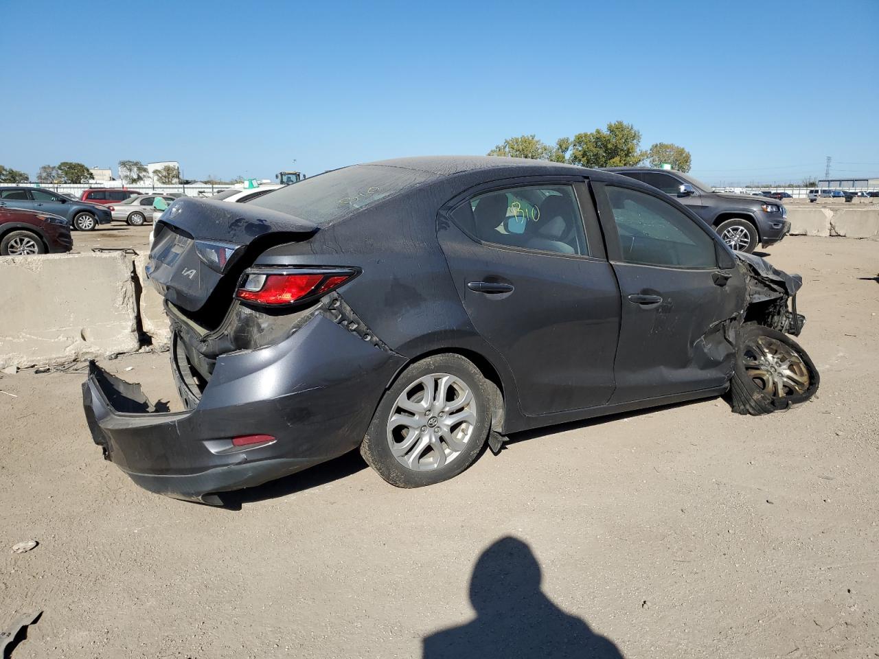 2017 Toyota Yaris - Image 3
