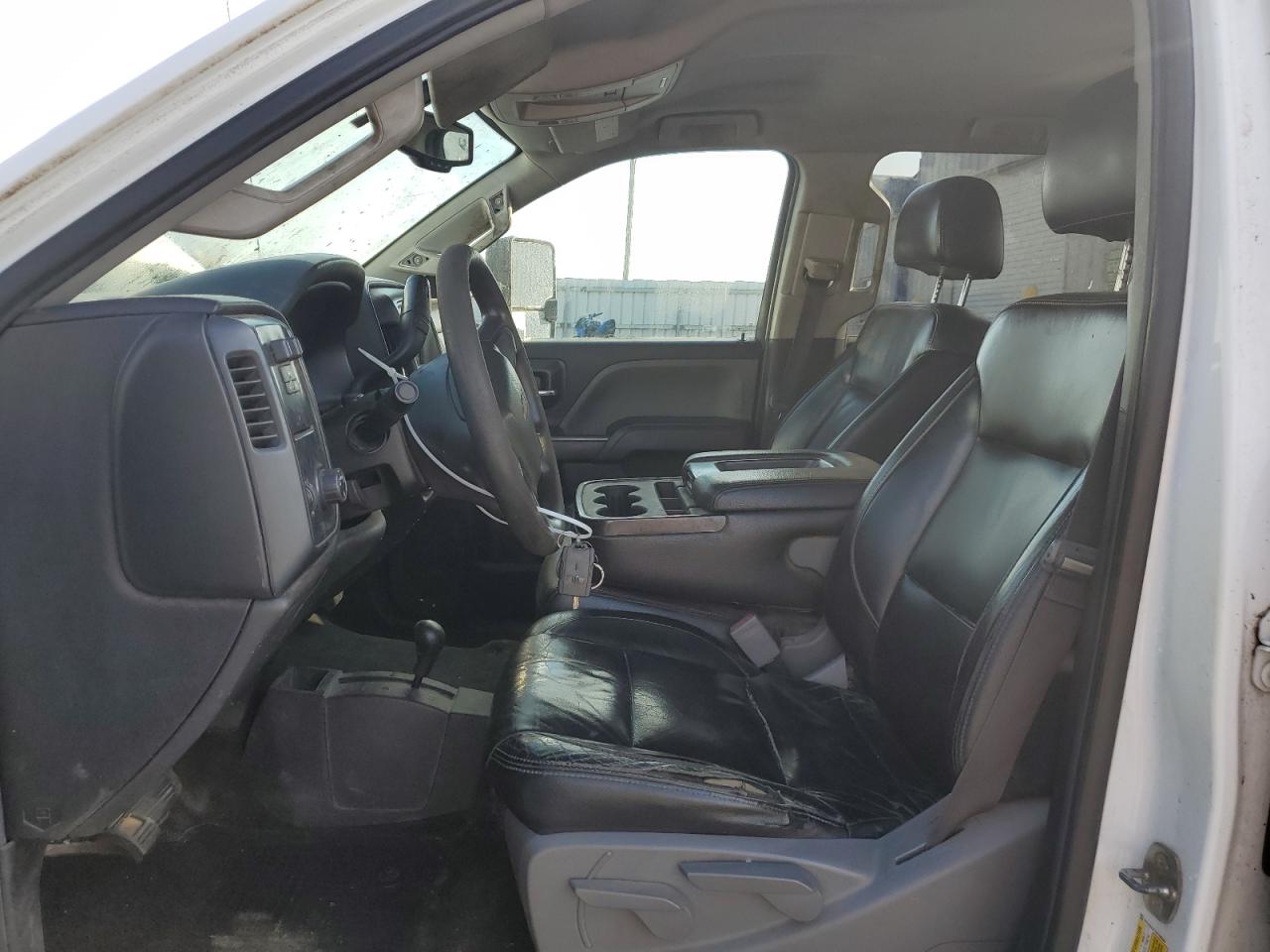 2017 Chevrolet Silverado - Image 7