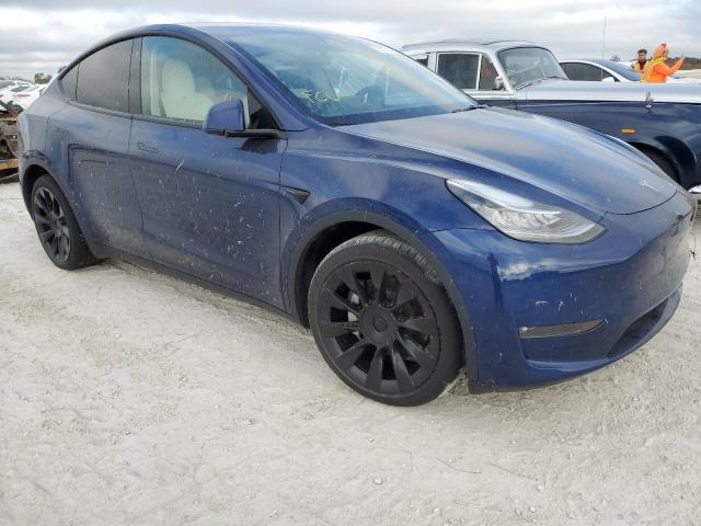 7SAYGDEE9NF381854 Tesla Model Y  4