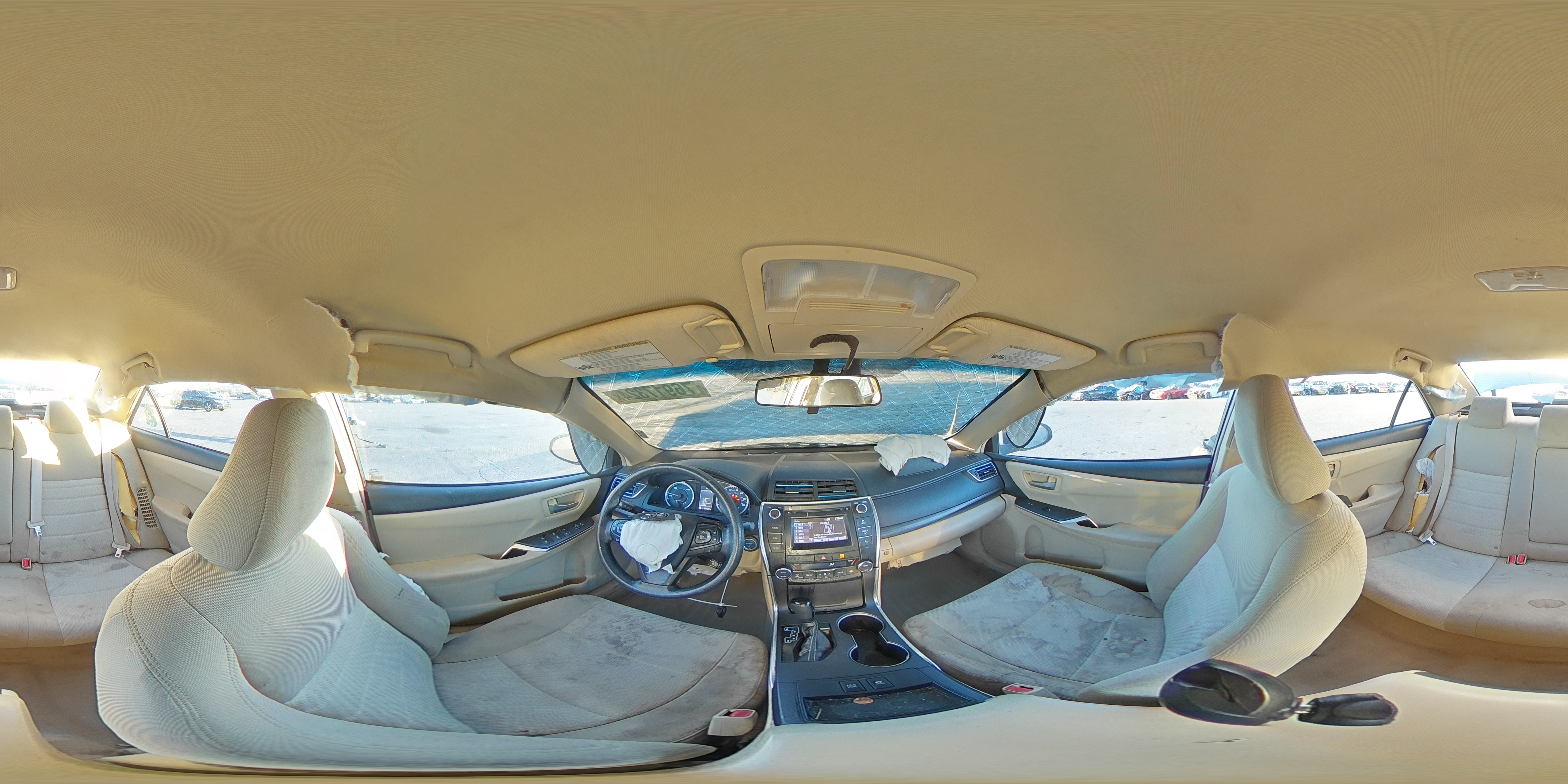 2016 Toyota Camry - Image 13