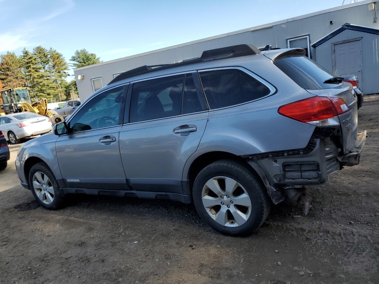 2011 Subaru Outback - Image 2