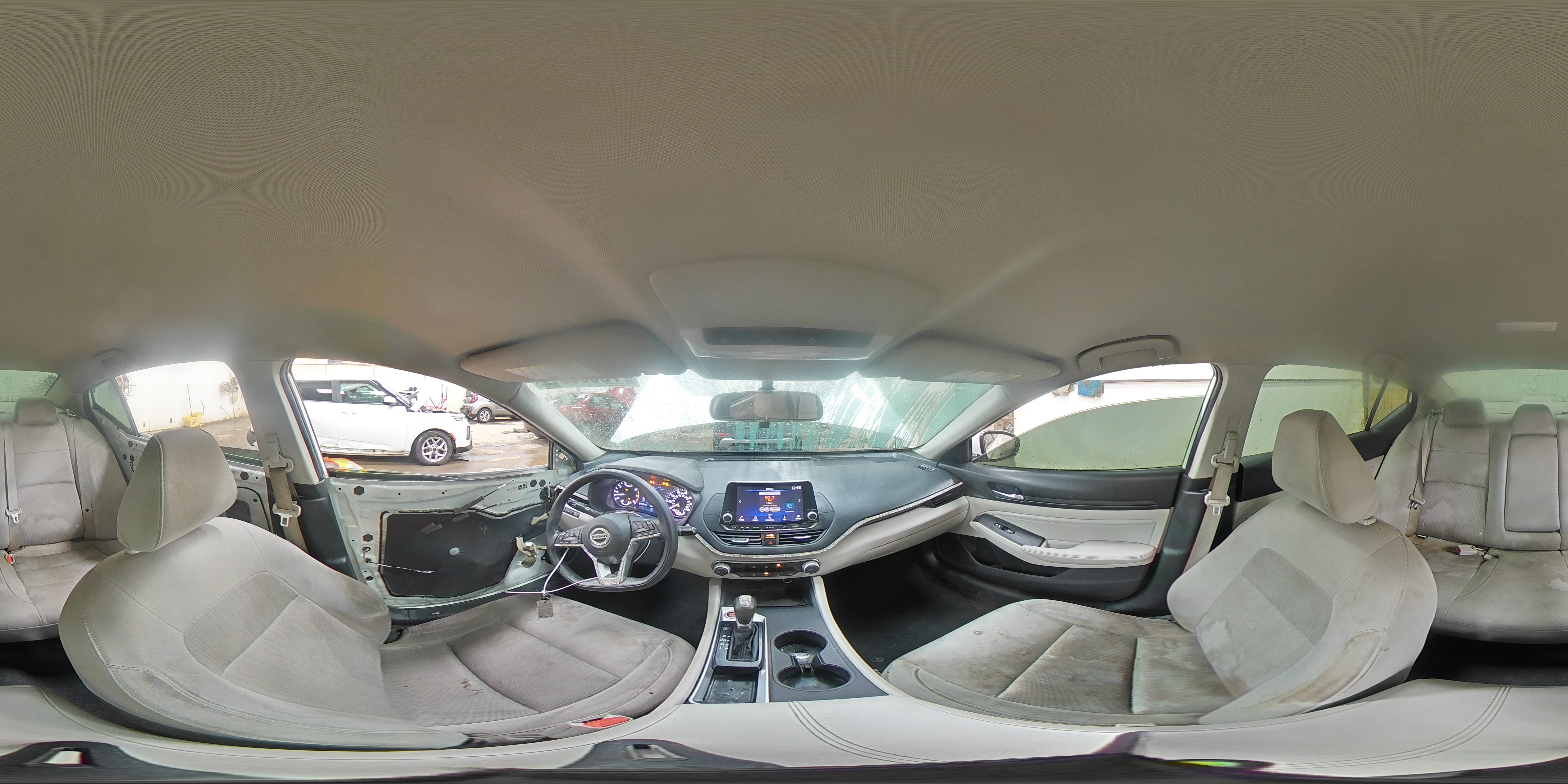 2019 Nissan Altima - Image 14