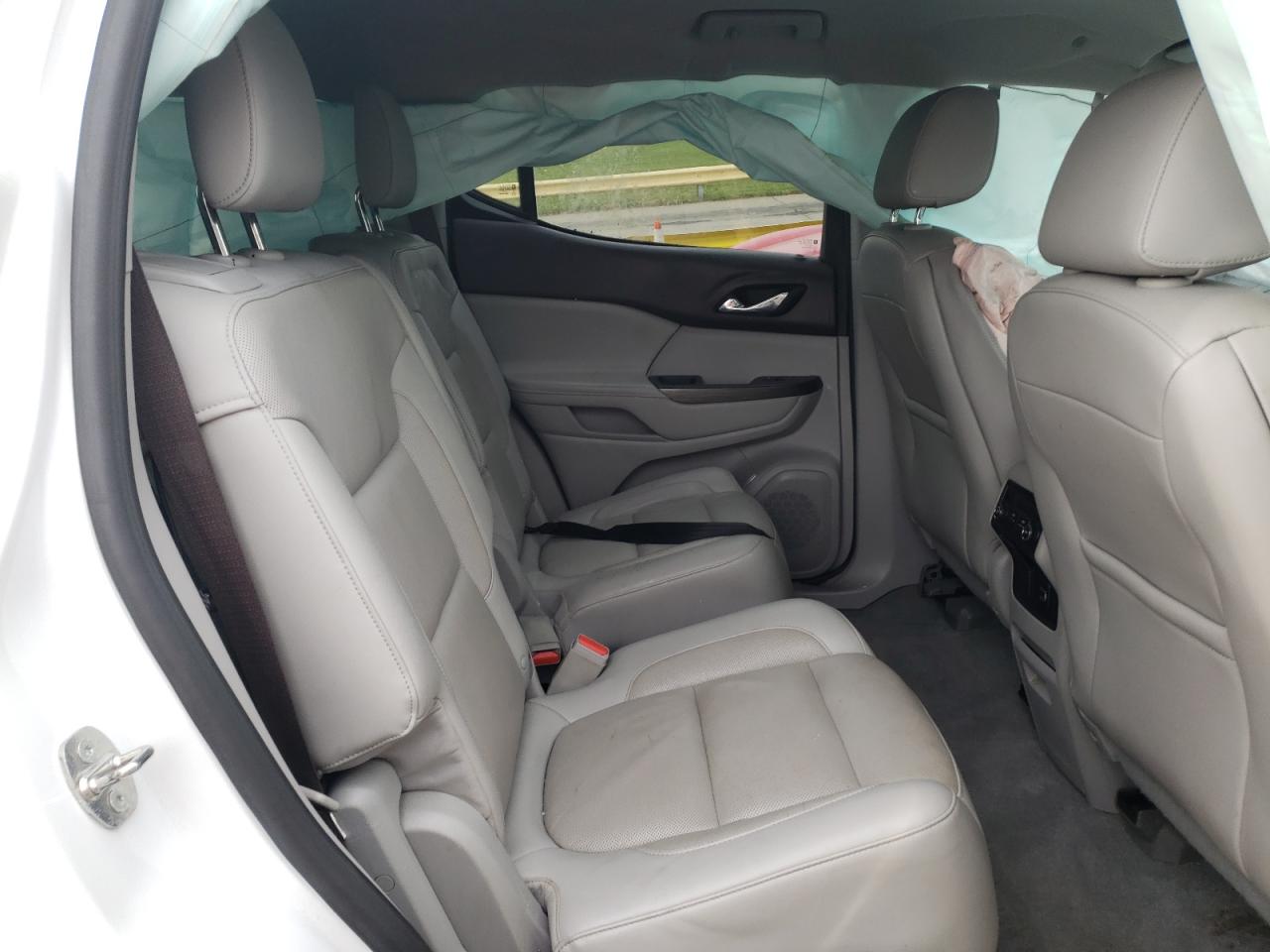 2018 GMC Acadia - Image 11