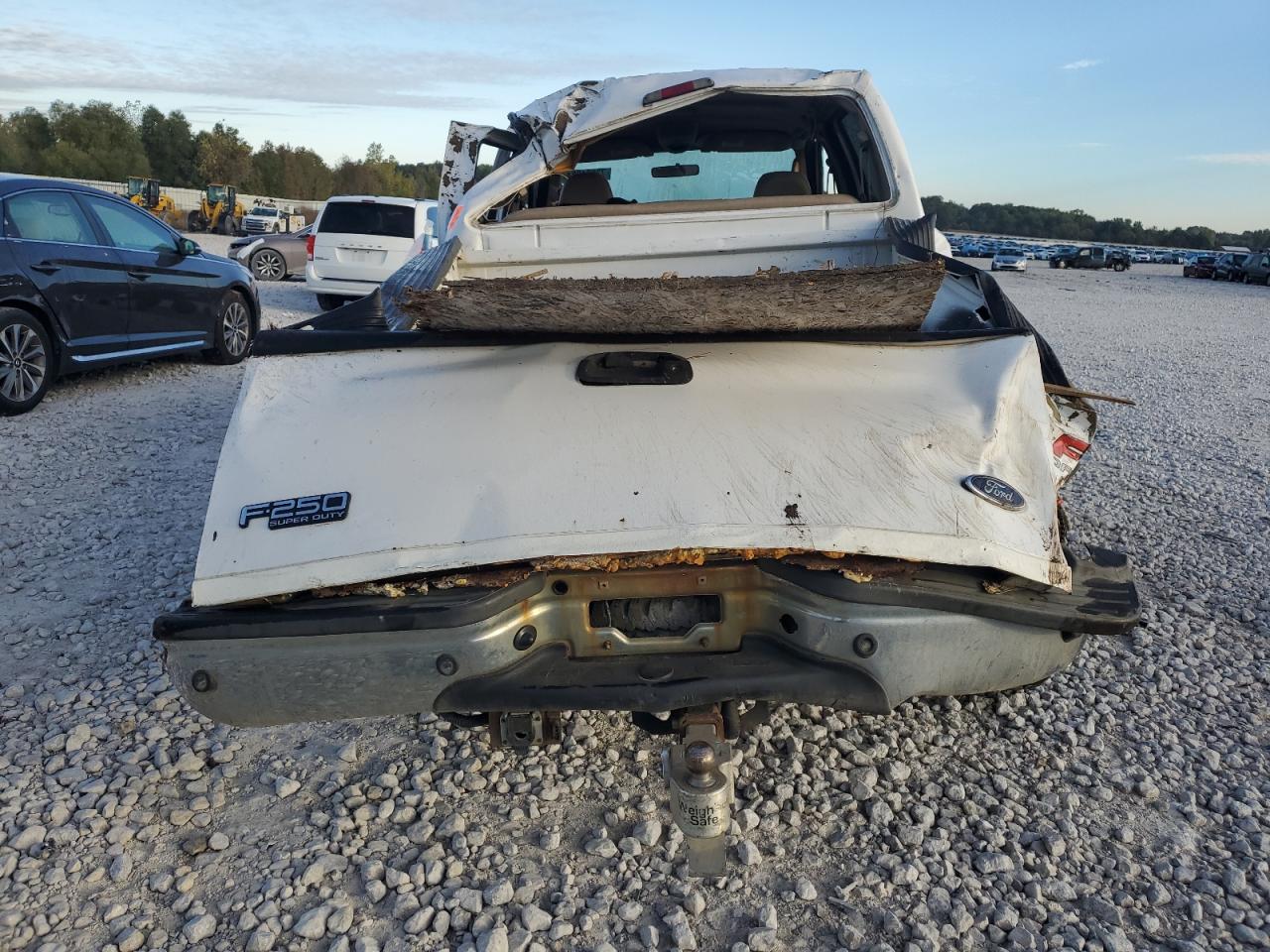 2003 Ford F250 - Image 6