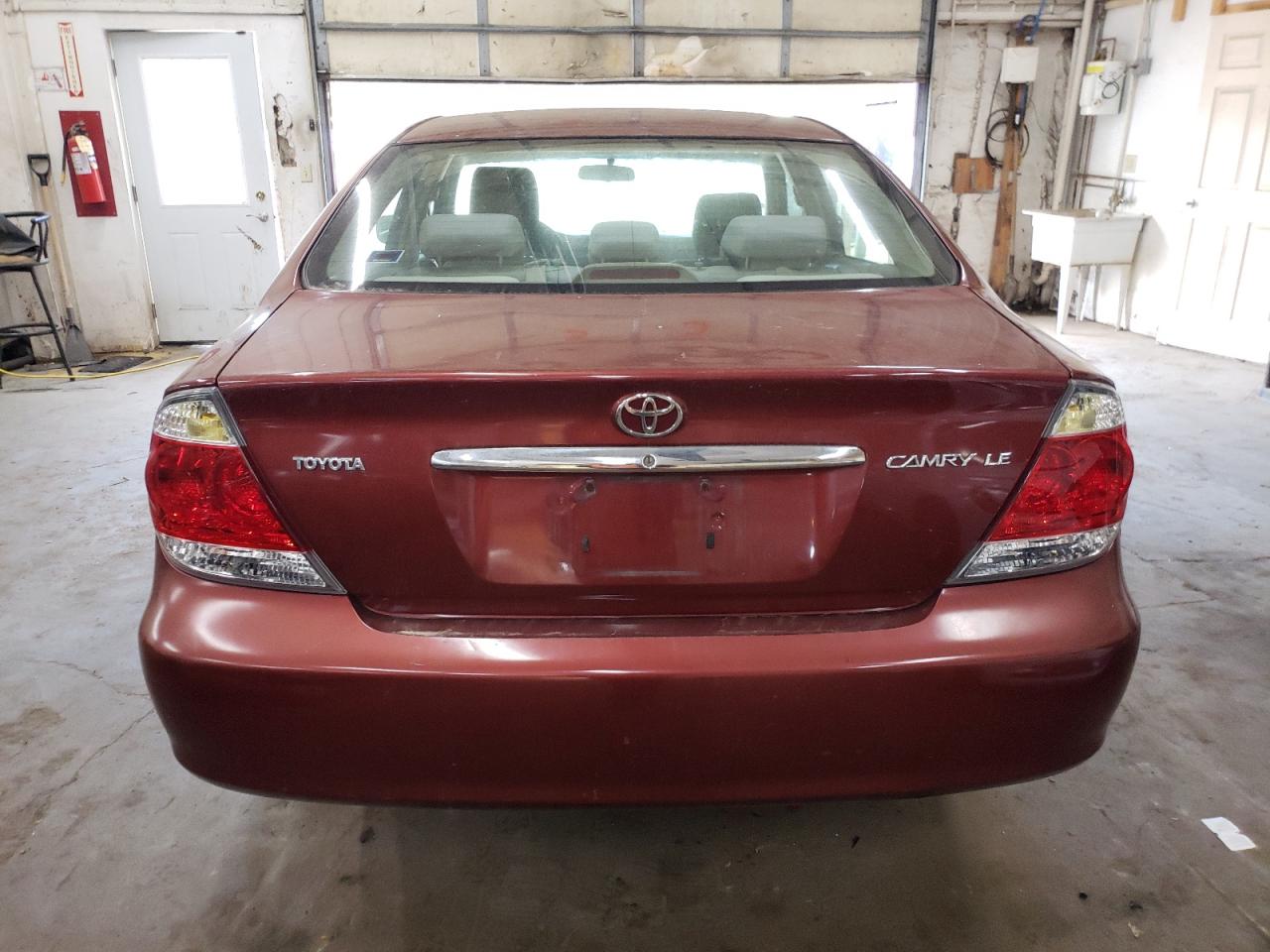 4T1BE32K05U082026 2005 Toyota Camry Le