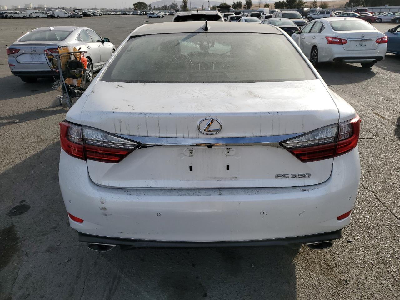 2017 Lexus ES - Image 6