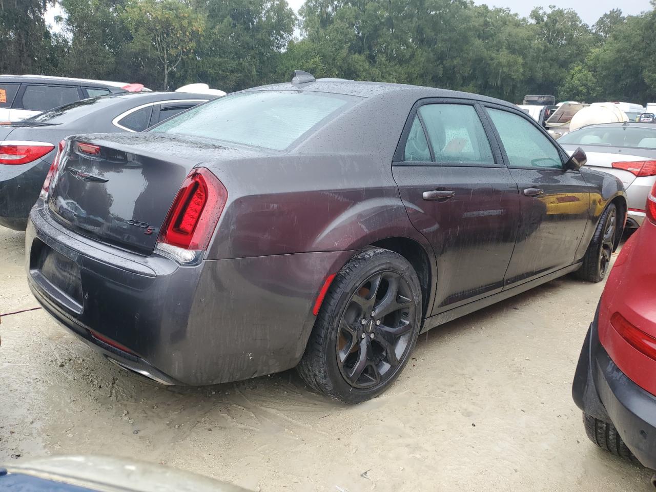2021 Chrysler 300 - Image 3