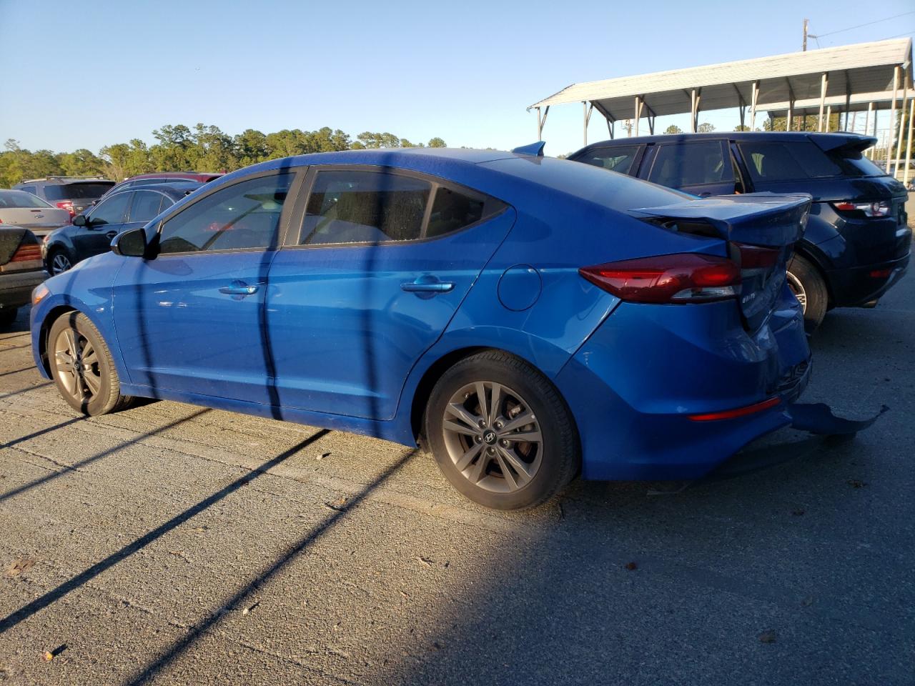 2018 Hyundai Elantra - Image 2