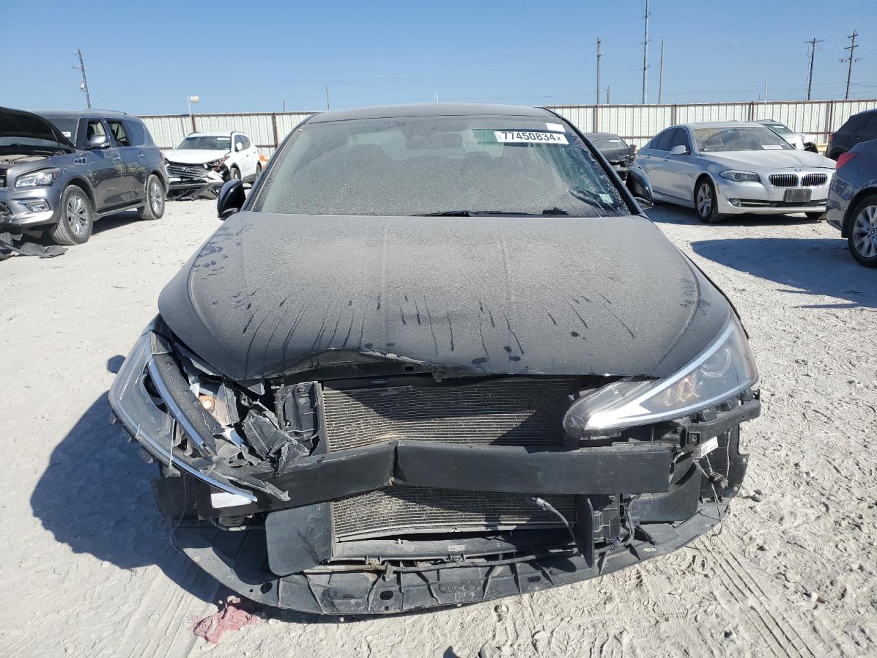 2019 Hyundai Elantra - Image 5