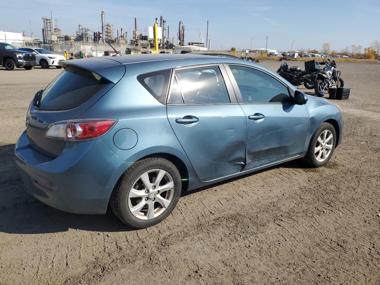 2011 Mazda 3 - Image 3