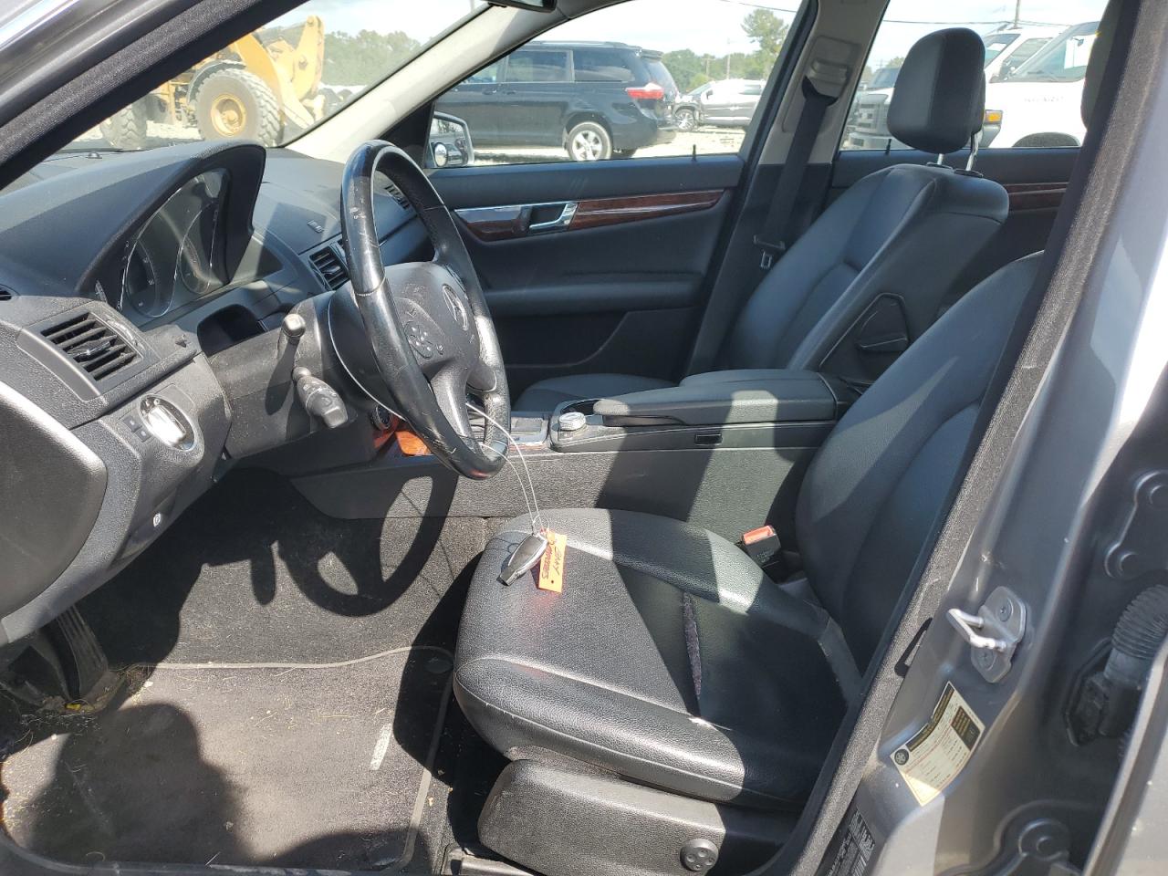 2011 Mercedes-Benz C 300 4Matic VIN: WDDGF8BB2BR164185 Lot: 74190404