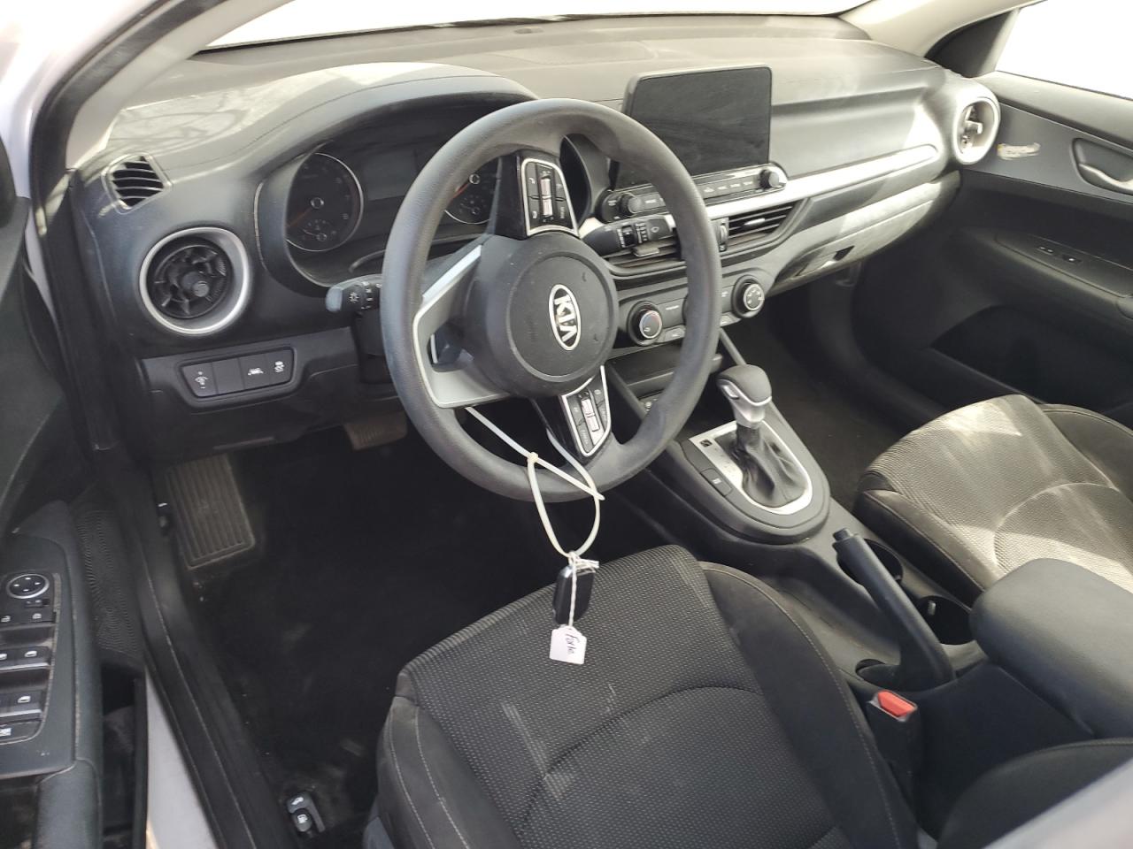 2021 Kia Forte - Image 8