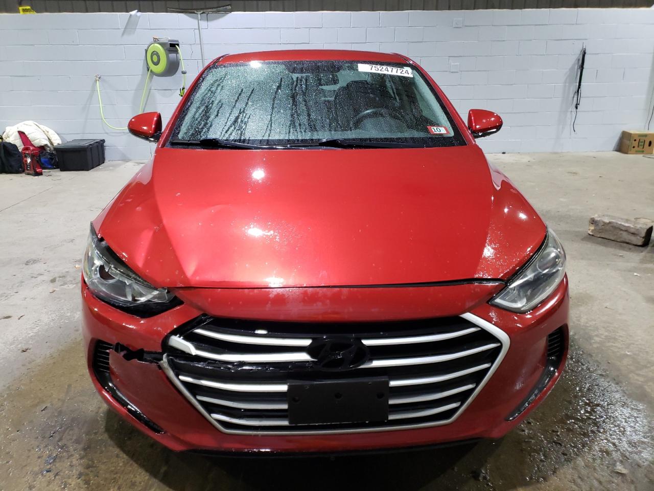 2017 Hyundai Elantra - Image 5