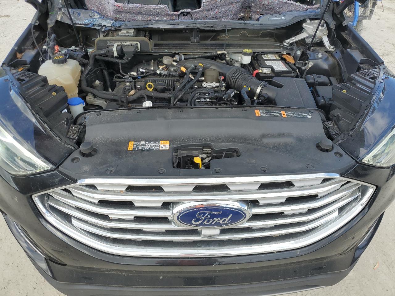 2019 Ford Edge - Image 12