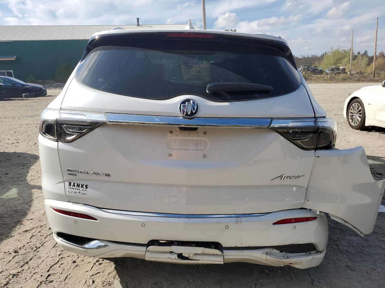 5GAEVCKW2NJ167876 2022 Buick Enclave Avenir