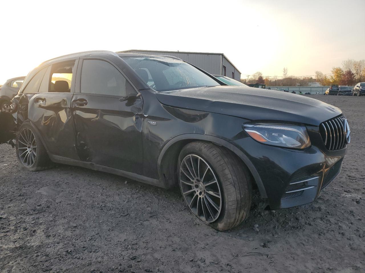 2018 Mercedes-Benz GLC - Image 4
