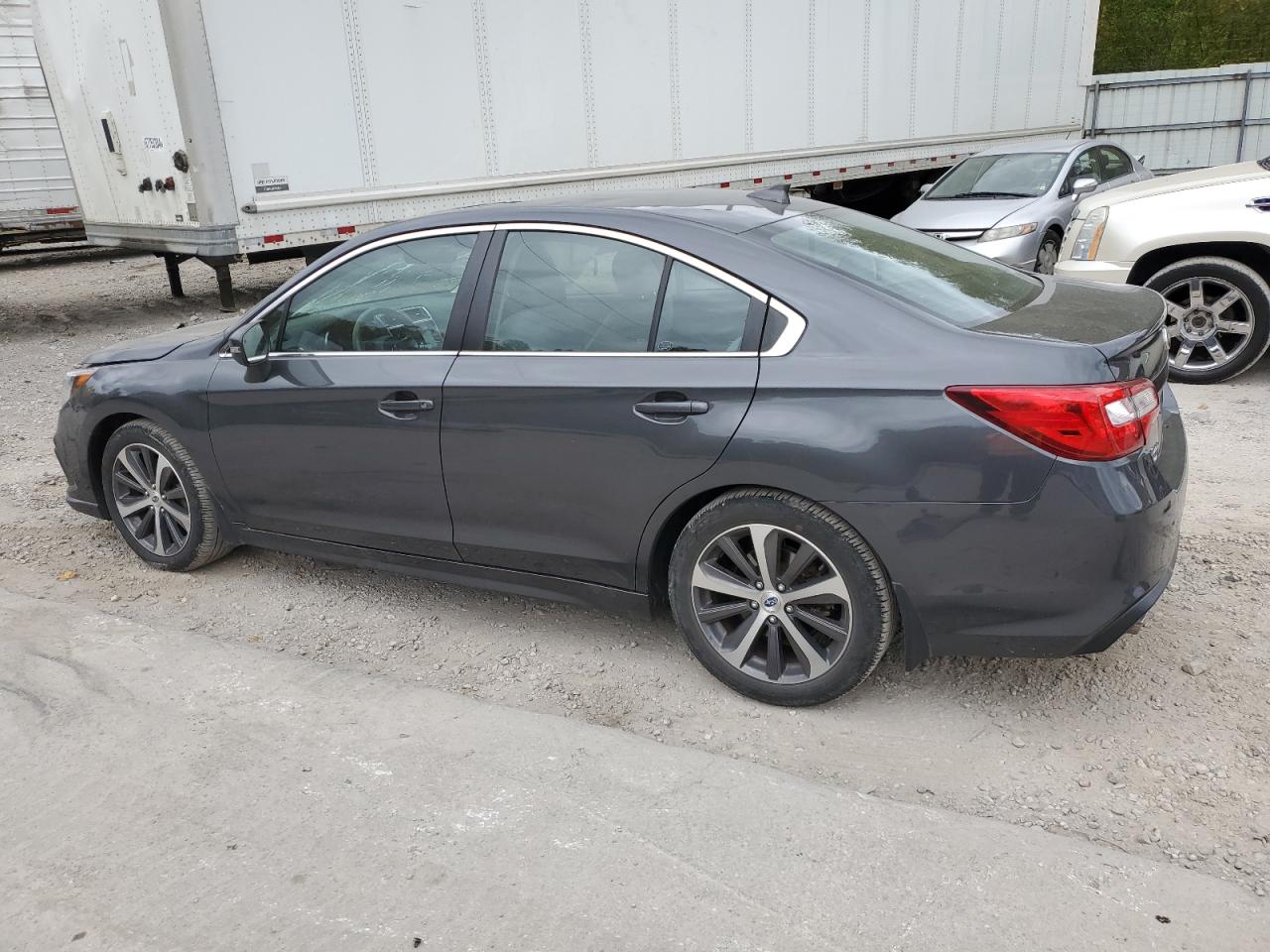 2019 Subaru Legacy - Image 2