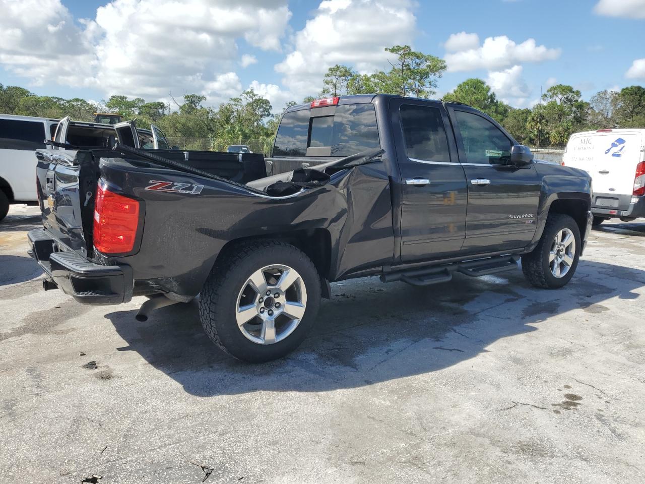 2016 Chevrolet Silverado - Image 3