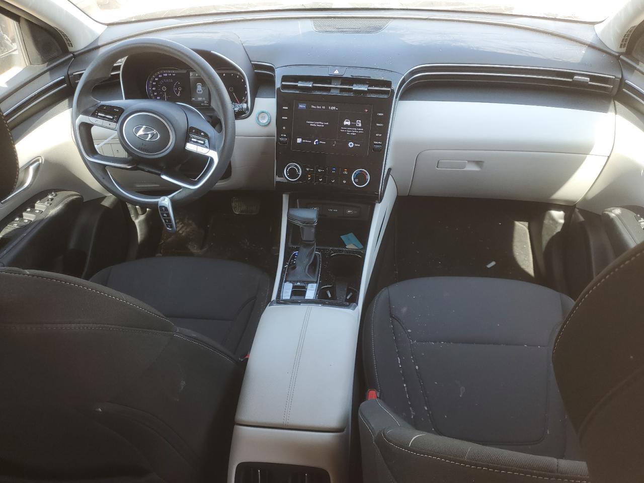 2022 Hyundai Tucson - Image 8