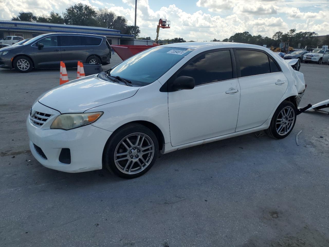 VIN 5YFBU4EE6DP130238 2013 TOYOTA COROLLA no.1