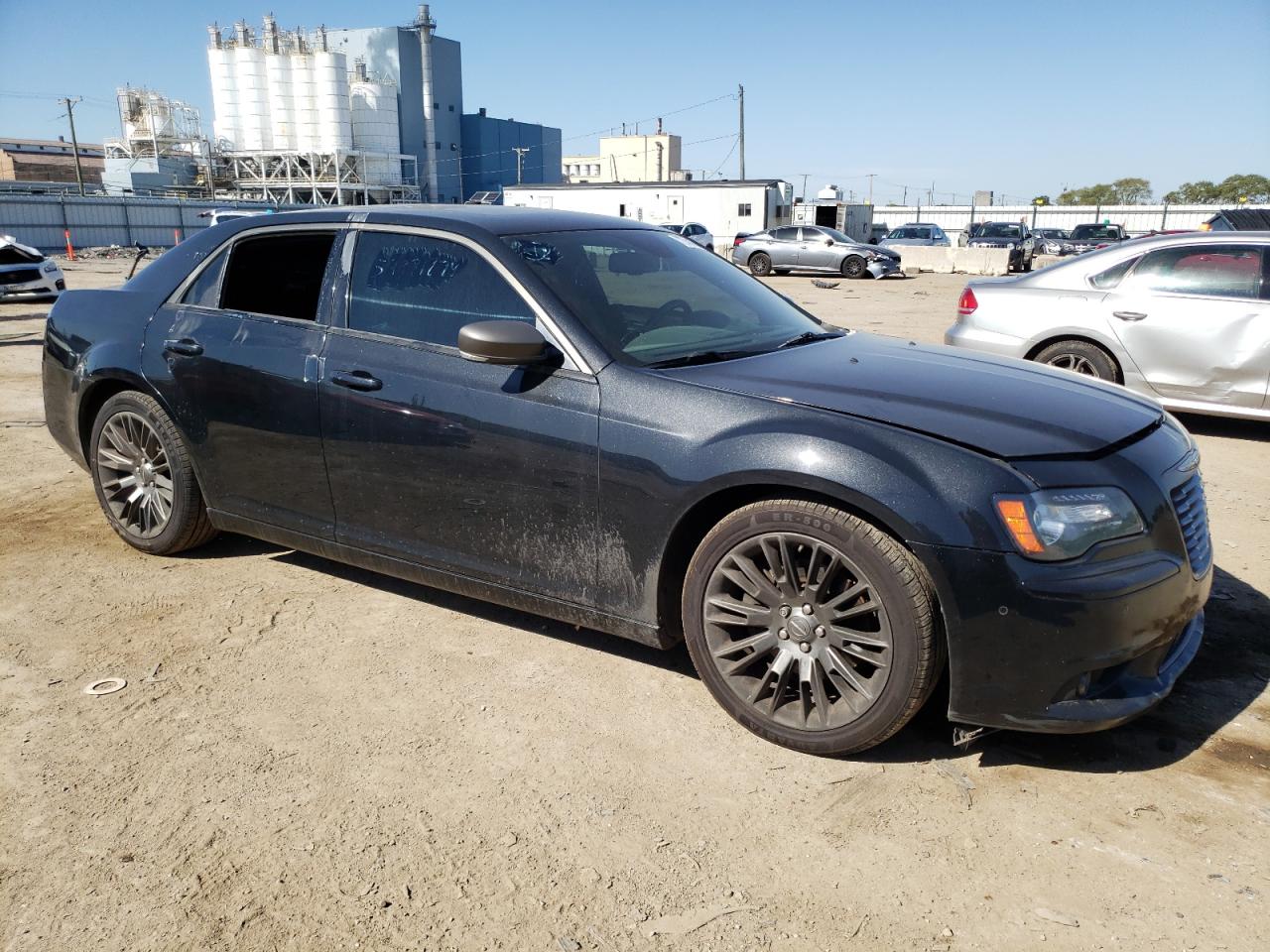 2013 Chrysler 300 - Image 4