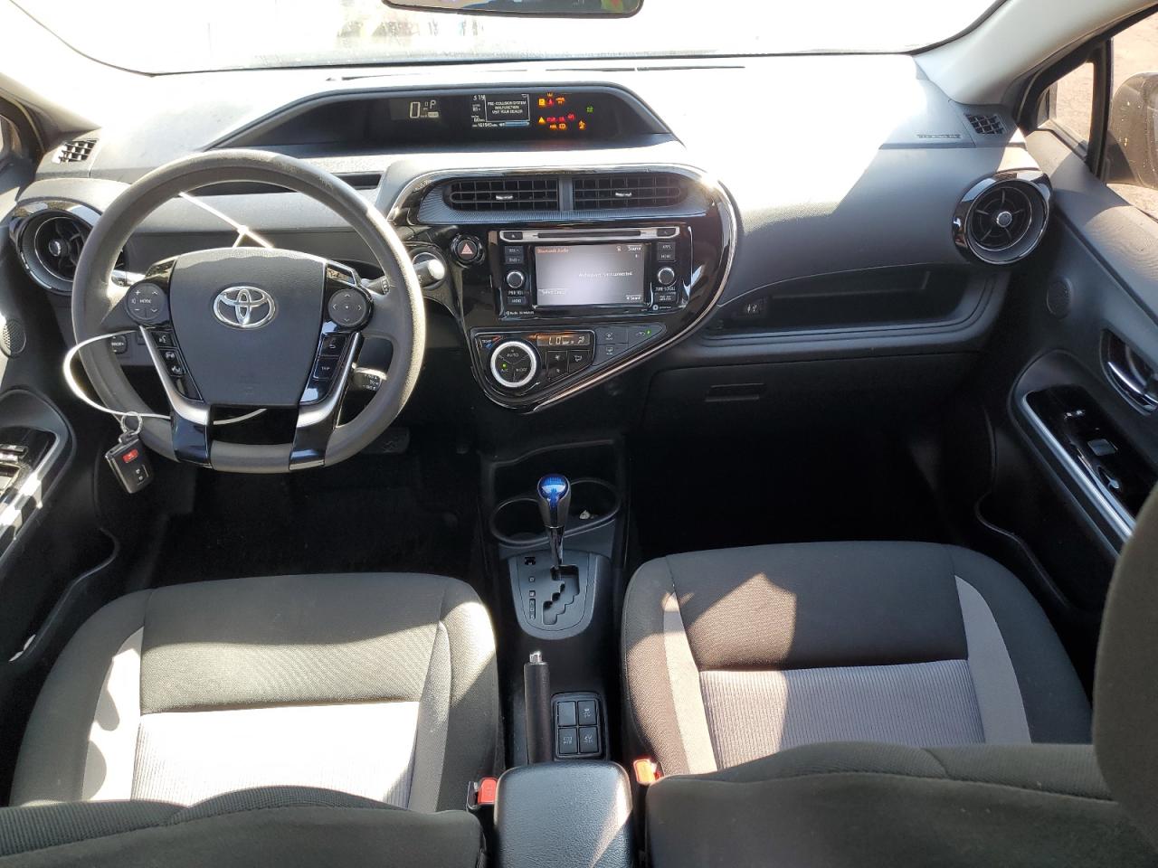 2018 Toyota Prius C VIN: JTDKDTB3XJ1599474 Lot: 73589504