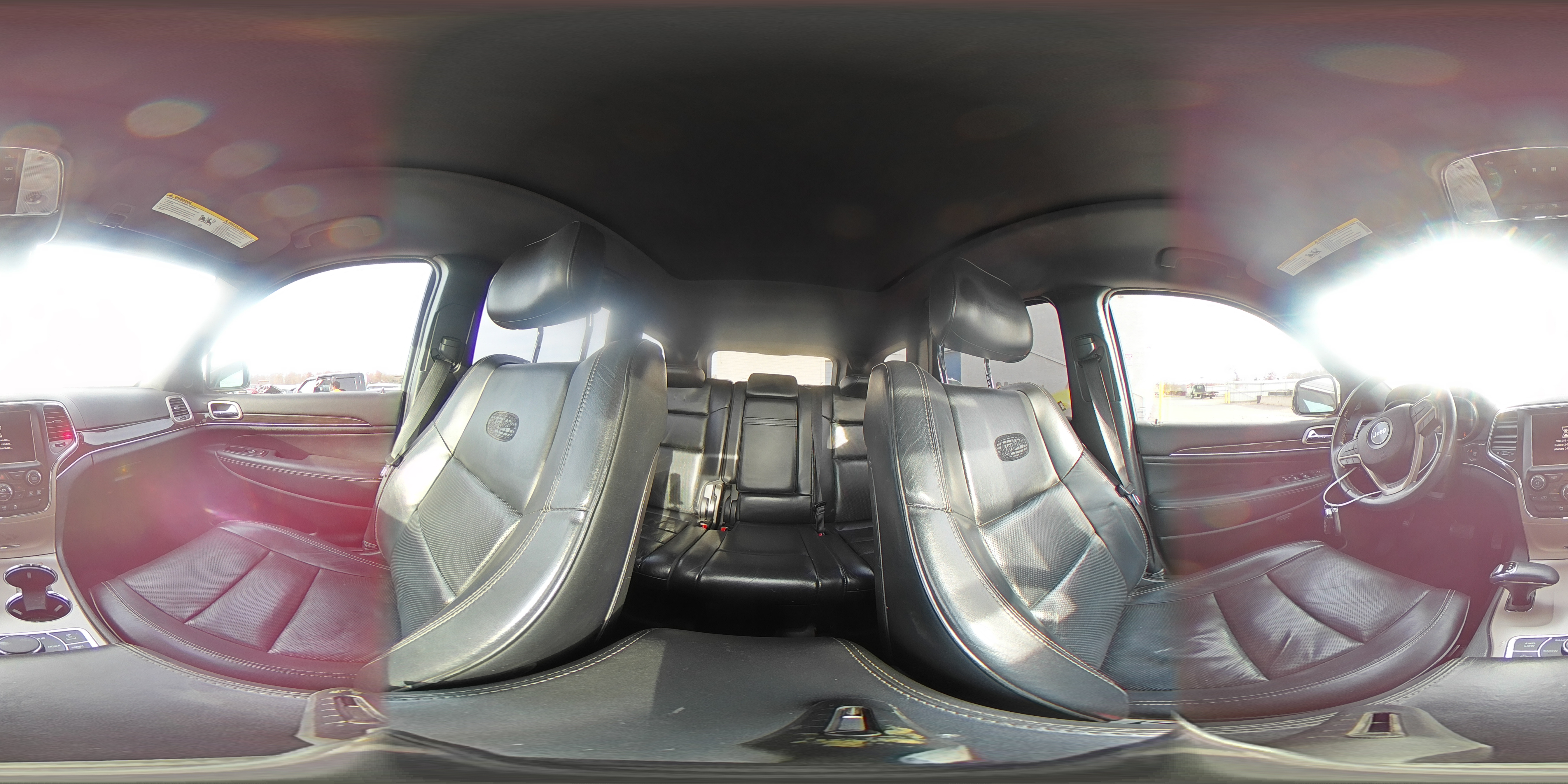 2015 Jeep Grand Cherokee - Image 16
