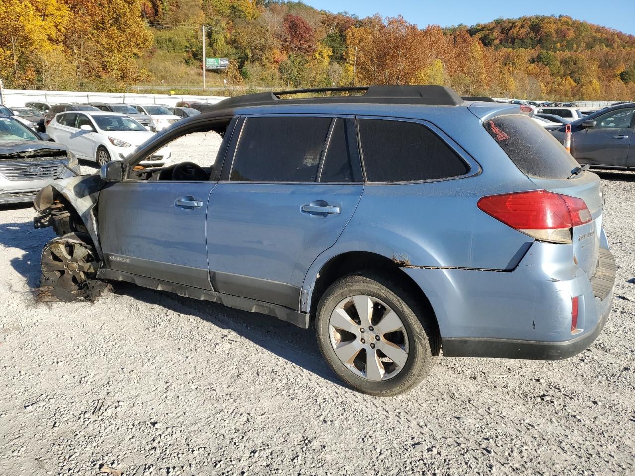 2010 Subaru Outback - Image 2