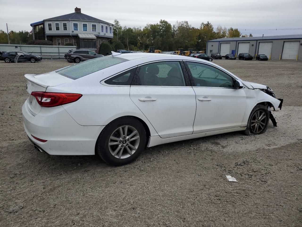 2015 Hyundai Sonata - Image 3