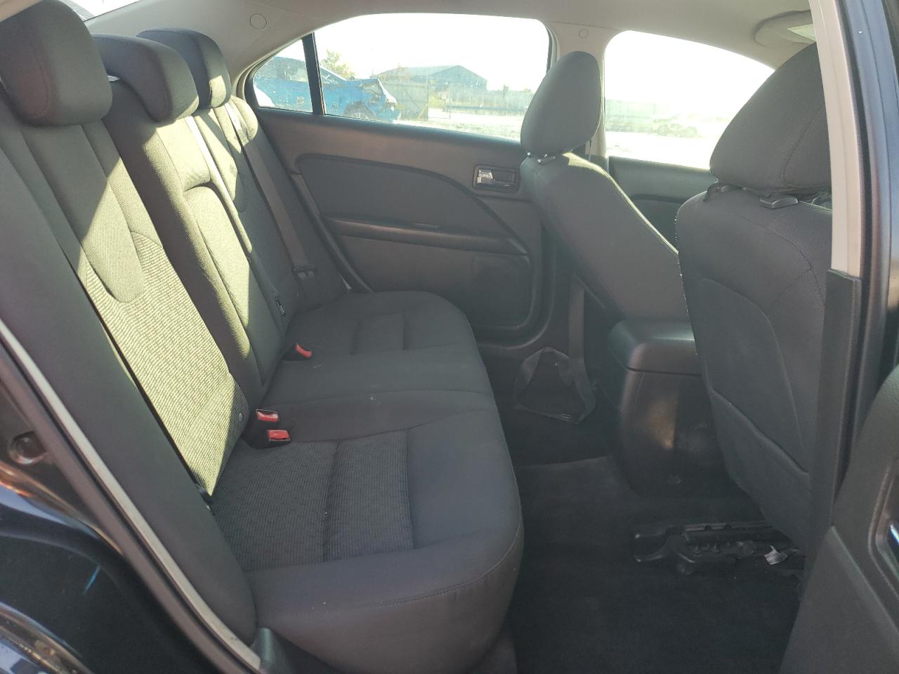2010 Ford Fusion - Image 10