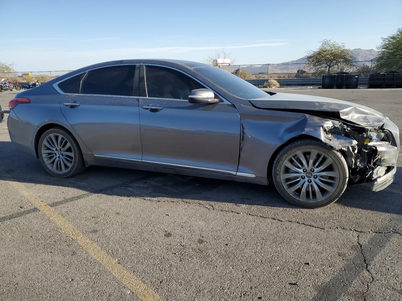 2015 Hyundai Genesis - Image 4