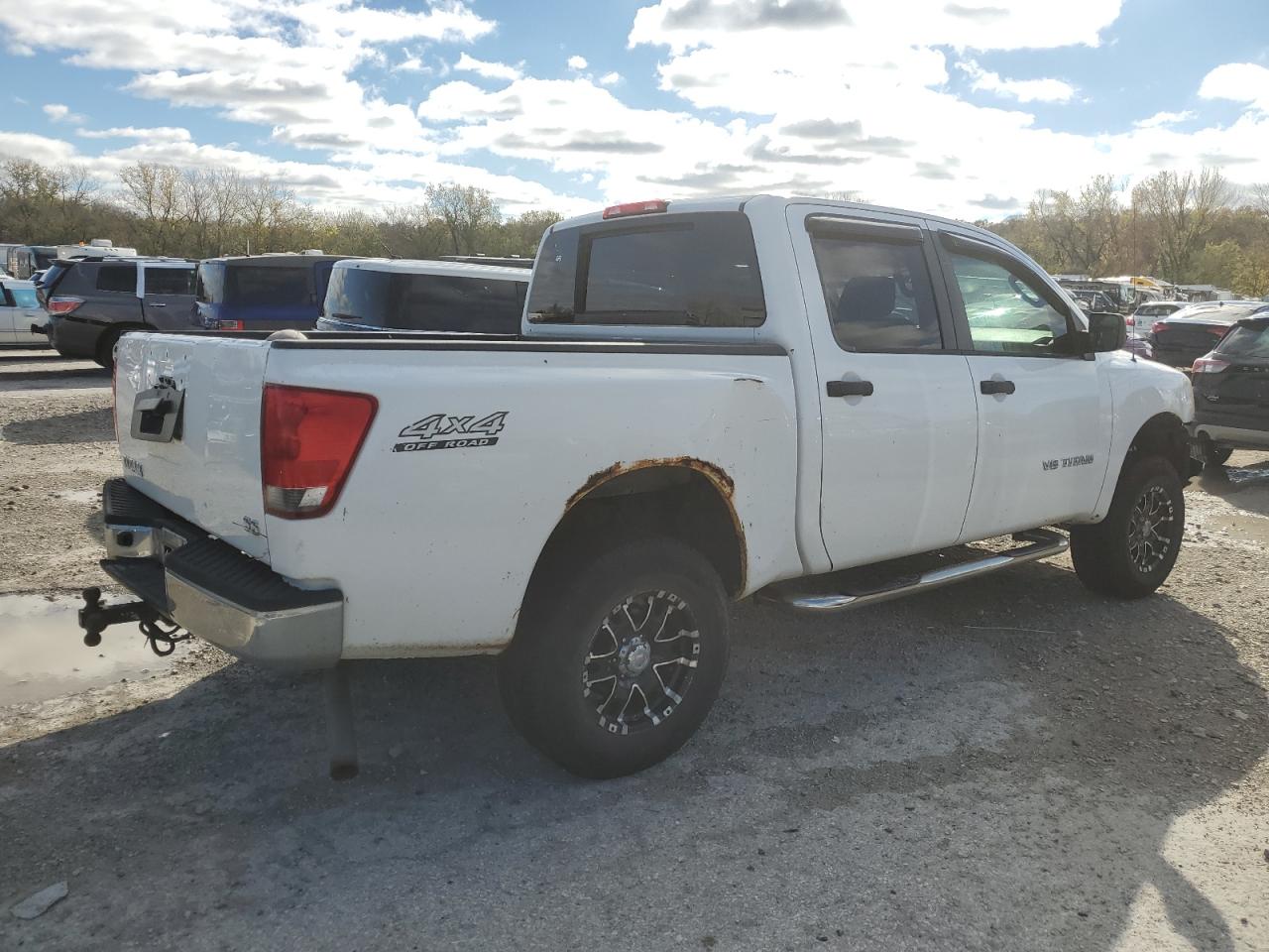 2005 Nissan Titan - Image 3