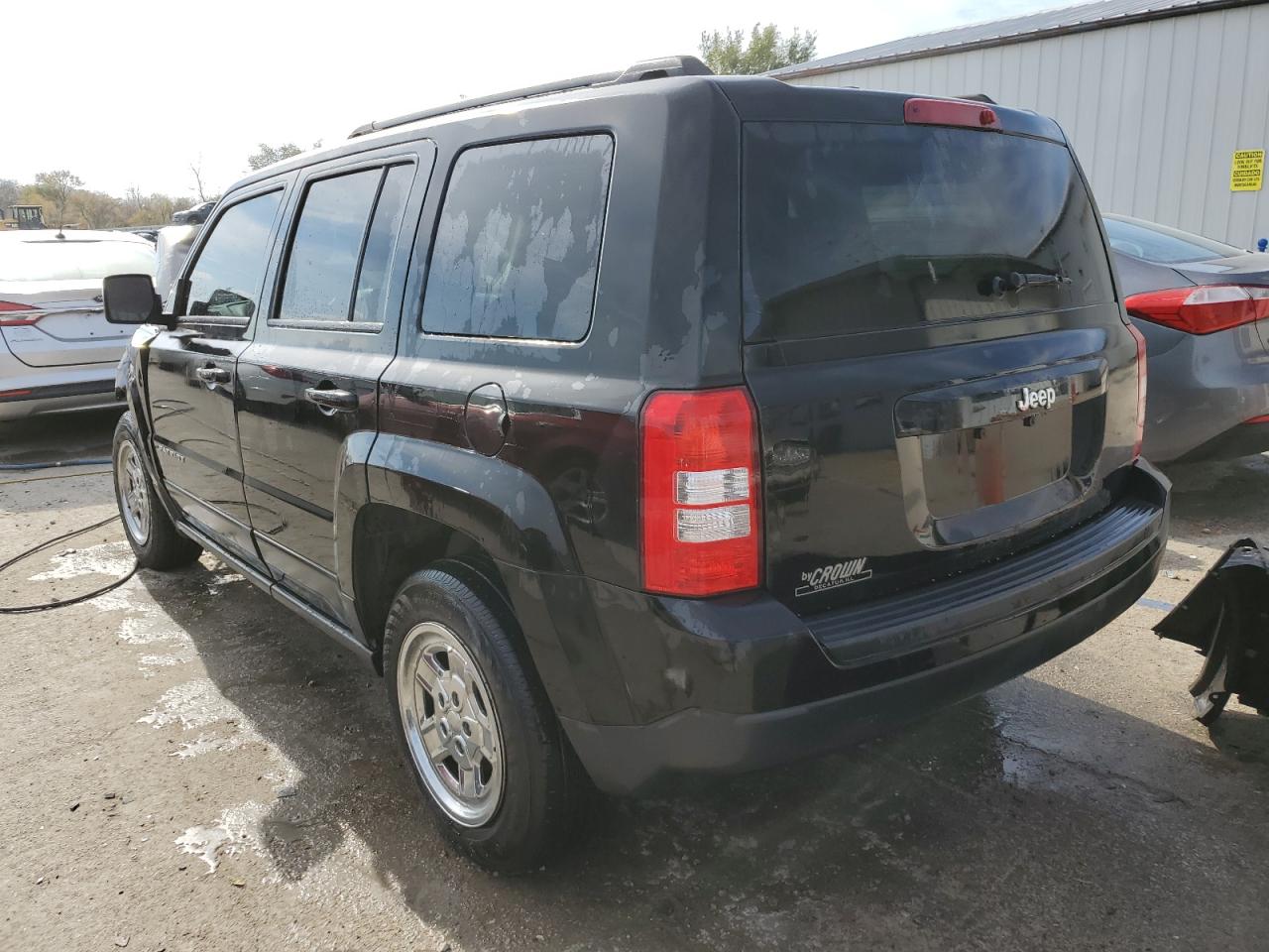 2016 Jeep Liberty (Patriot) - Image 2