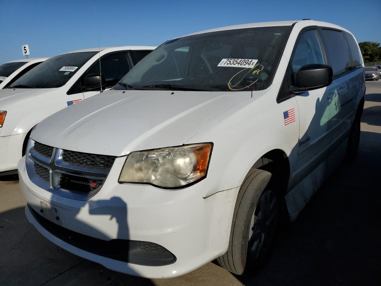 2017 Dodge Caravan - Image 1
