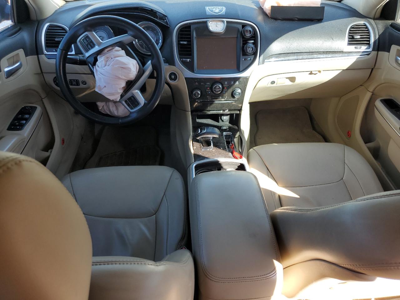 2014 Chrysler 300 - Image 8