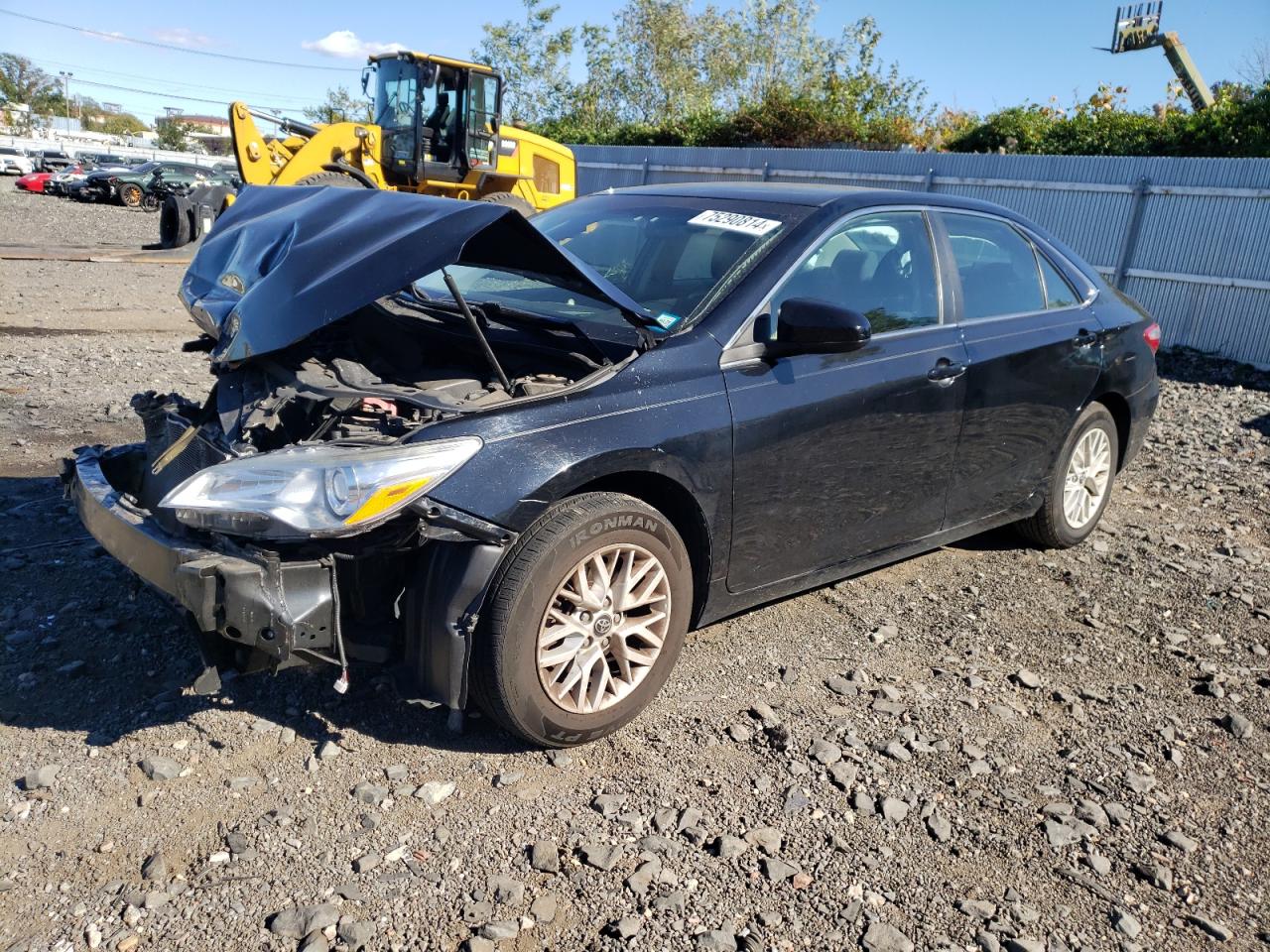 4T1BF1FK8HU413998 2017 TOYOTA CAMRY - Image 1